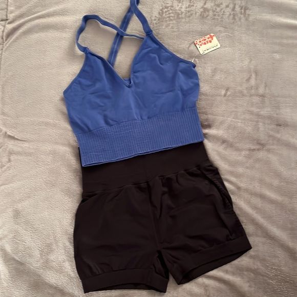 Good Karma Running Shorts and Good Karma Crop Tank MSRP $86 M/L - Picture 4 of 16